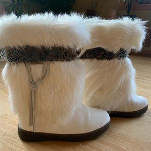 Brand New White BearPaw Goat Fur Sheep Skin & Feather Winter Boots for Women